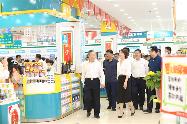 1692667375690097076.jpg 劉敬楨董事長調(diào)研集團(tuán)駐遼子企業(yè)1.jpg