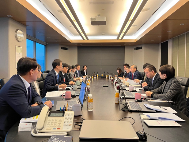 2023年12月19日至21日，劉敬楨一行與韓美藥品社長林珠賢、CEO樸宰賢等進行座談交流.jpg