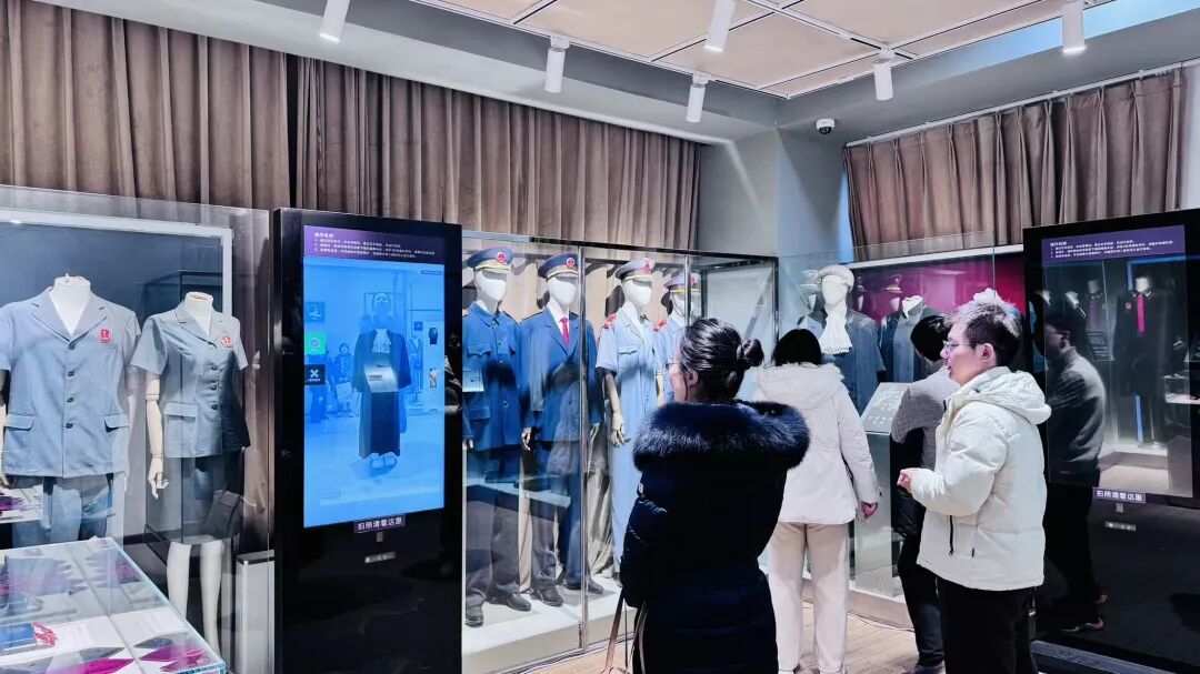 1765161658984075819.jpg 7.jpg